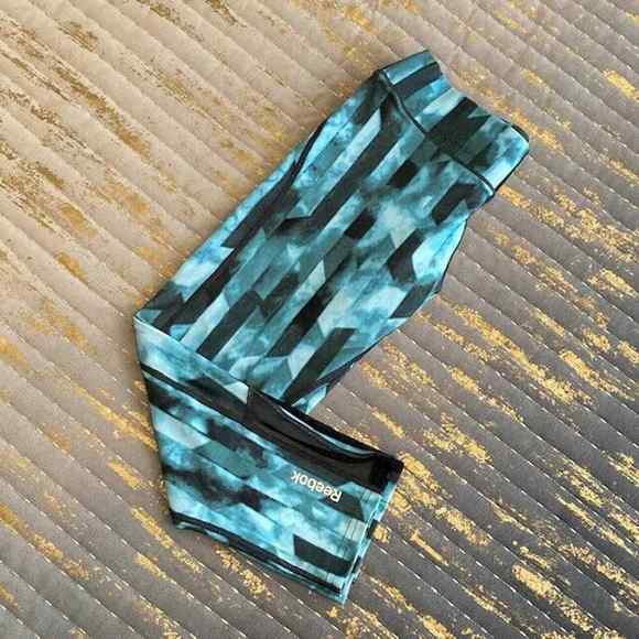 Reebok $100 XS Lot Set Gray Green Print Solid Mesh Cropped Leggings Active Pants - Picture 3 of 12